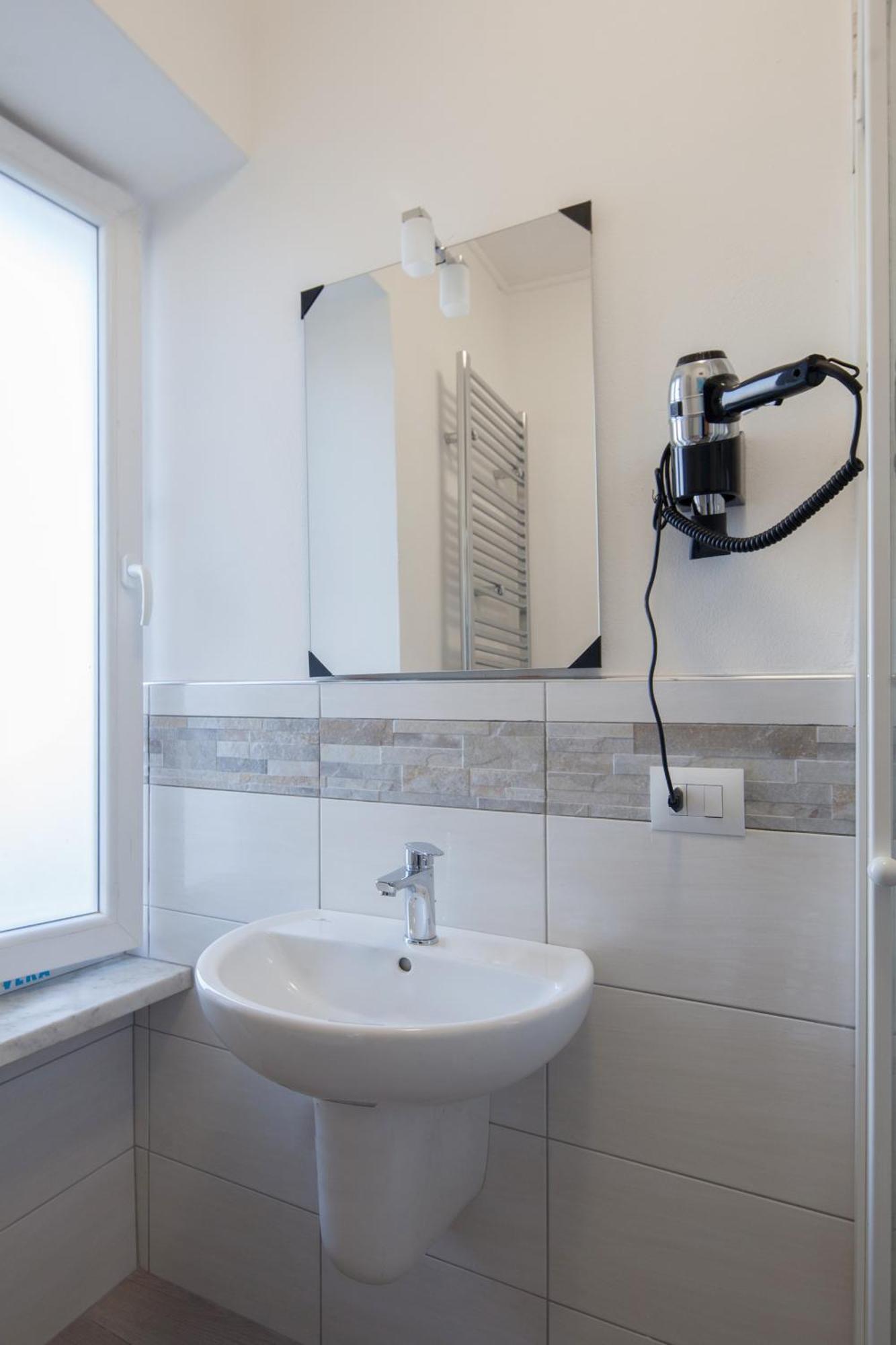 Fezzano / Portovenere Stilish Double Rooms With Sea View, Balcony Or Small Courtyard Buitenkant foto